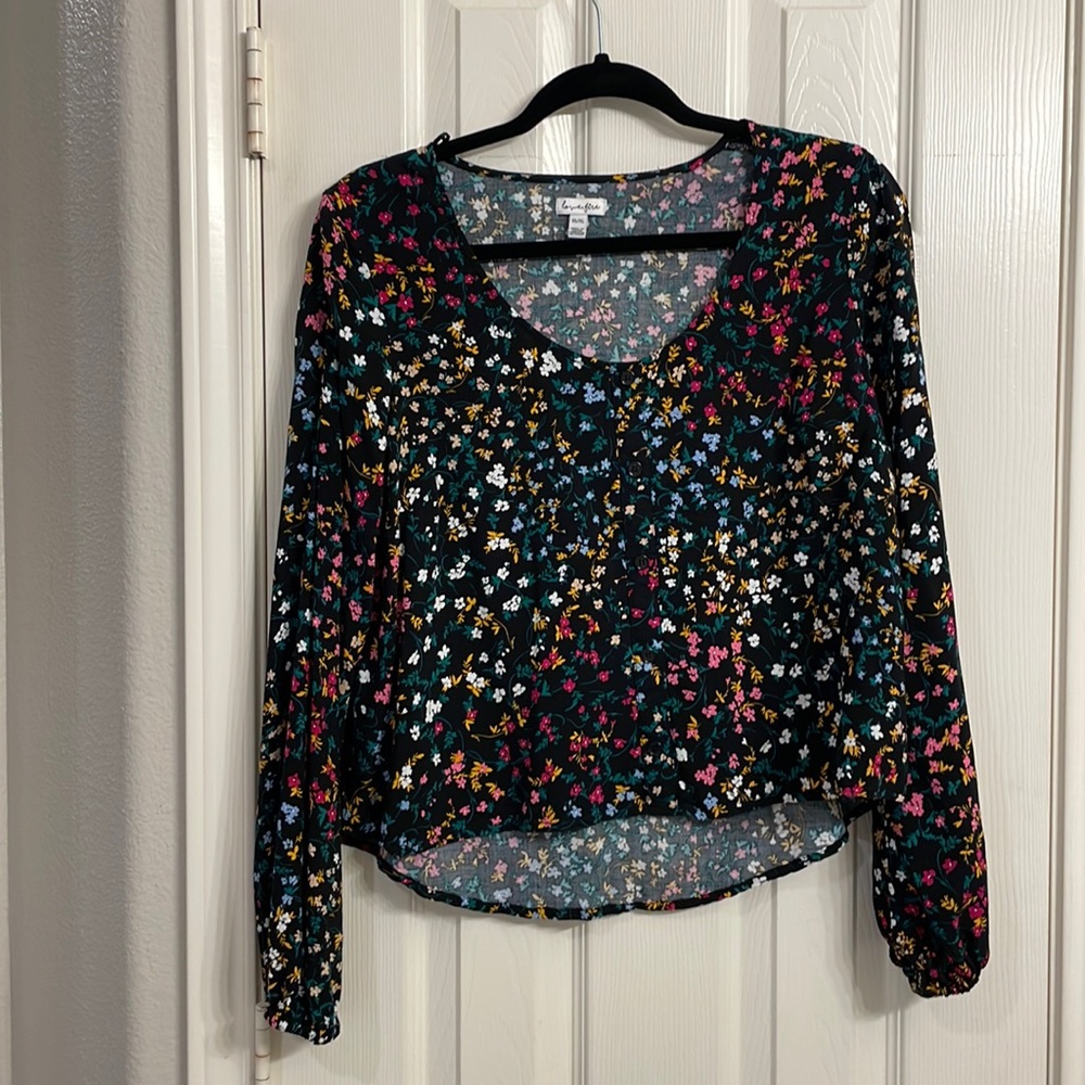 Everything must go! Black floral top size XL